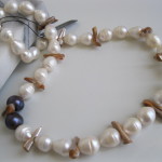 Xena-Pearls-Necklace-VND002-02