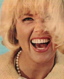 Doris-Day-with-Pearls-big-laugh