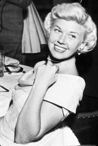 Doris-Day_Pearls7